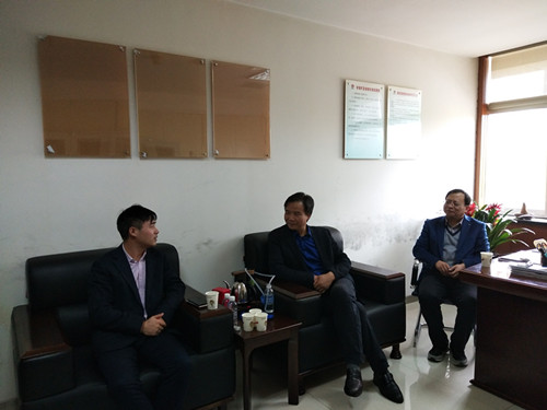 陜煤集團海南德璟置業(yè)投資有限責任公司一行蒞臨建設集團交流座談