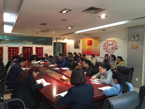 礦建二公司第一時間傳達貫徹建設集團干部大會精神