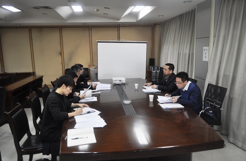 建設(shè)集團(tuán)總會計(jì)師、財(cái)務(wù)總監(jiān)贠公法蒞臨路橋分公司指導(dǎo)召開2017年度專題民主生活會