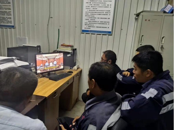 陜煤建設(shè)集團(tuán)洗選煤運(yùn)營公司安裝第五項(xiàng)目部黨支部：加強(qiáng)理論基礎(chǔ)，提高思想認(rèn)識(shí)