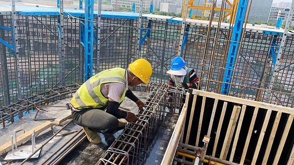 施工一線(xiàn)“最美夫妻檔”演繹不同的“5.20”