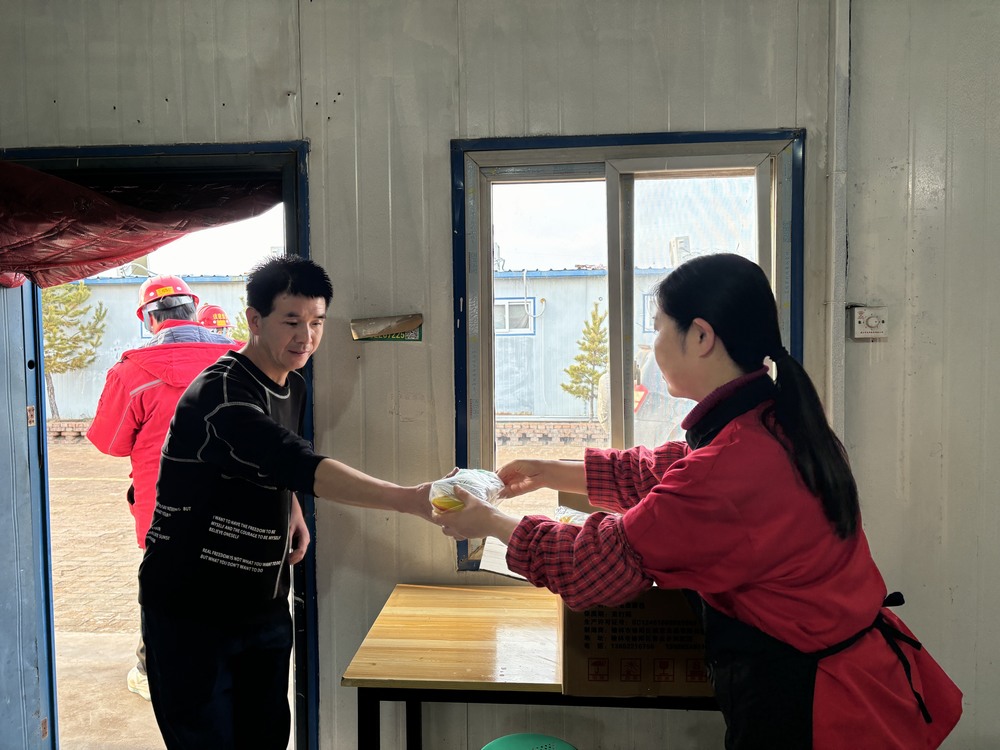 陜煤建設(shè)礦建二公司郭家灘項目部：改善職工生活，助力安全生產(chǎn)